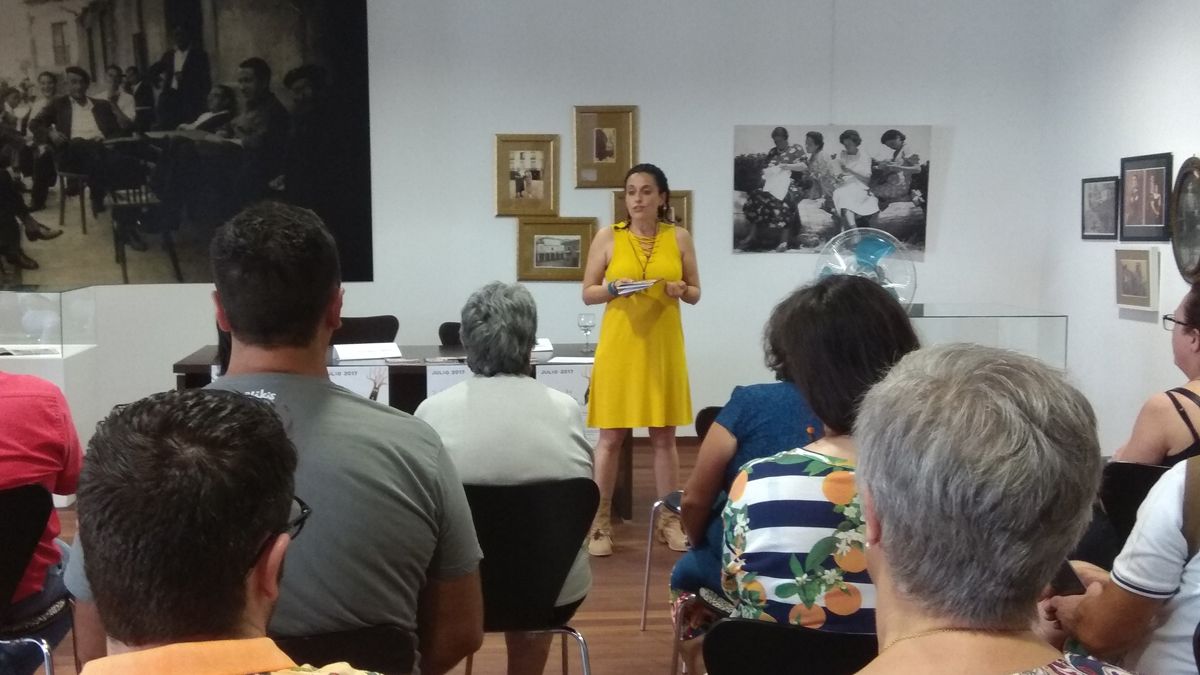 Momentos de la presentación del libro de Loli Prieto. | MARCA Momentos de la presentación del libro de Loli Prieto. | MARCA