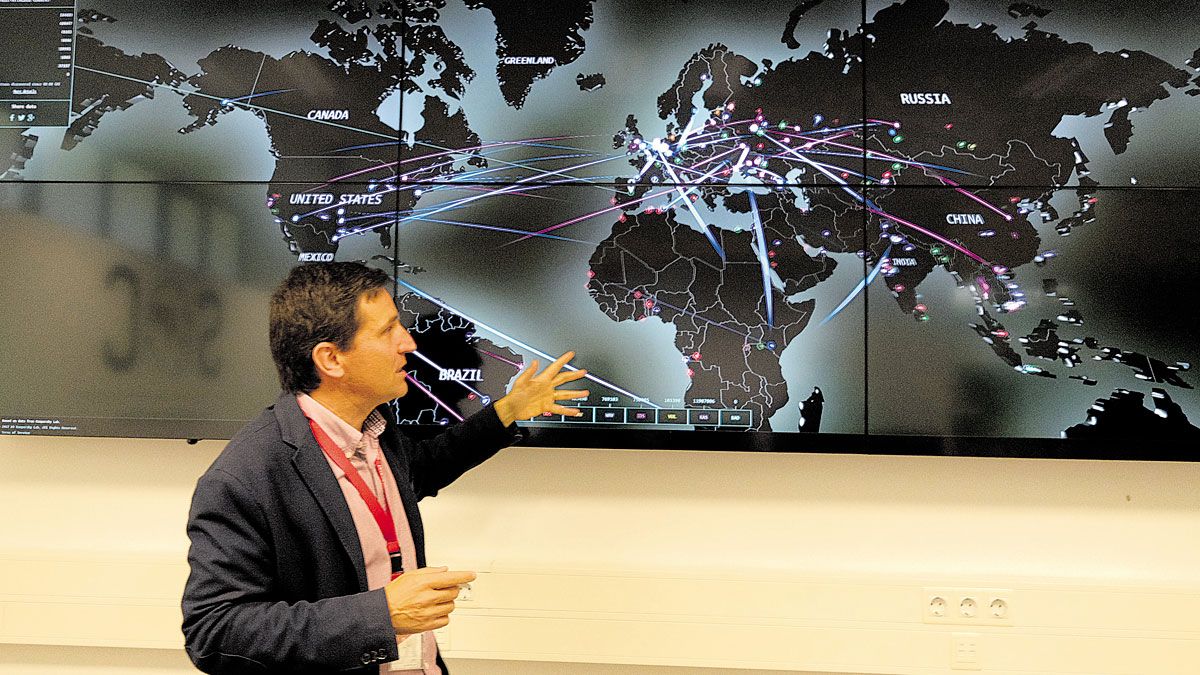 Luis Ángel Martínez, director del departamento de Sistemas y Cibersegturidad de Proconsi. | DANIEL MARTÍN