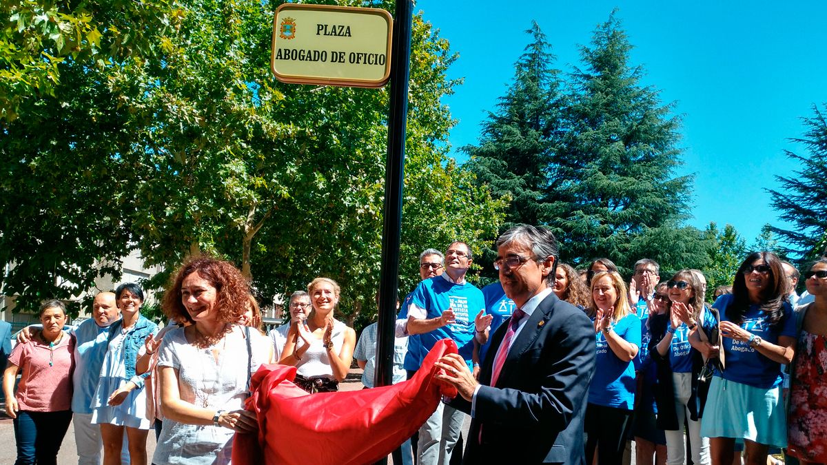 La plaza al Abogado de Oficio está por detrás del Palacio de Justicia. | M.I.