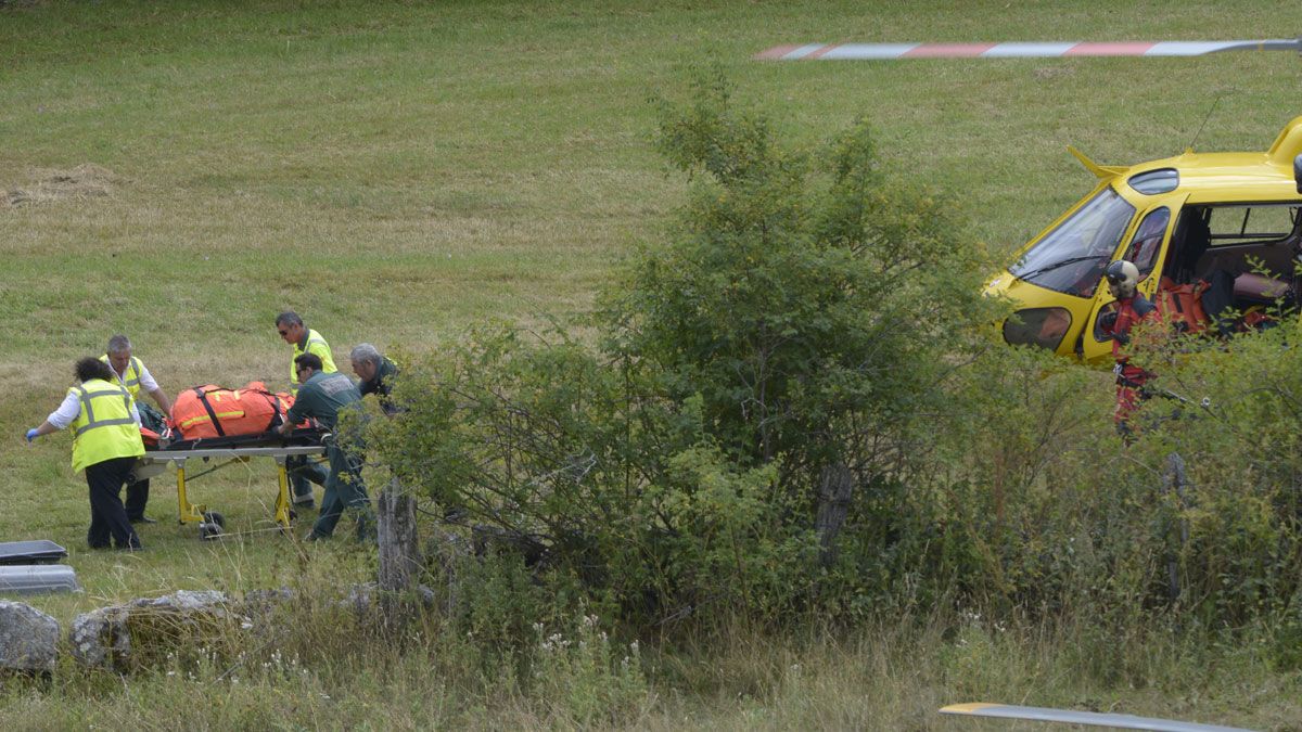 Imagen de archivo del accidente en el que fallecieron tres agentes en Maraña. | MAURICIO PEÑA