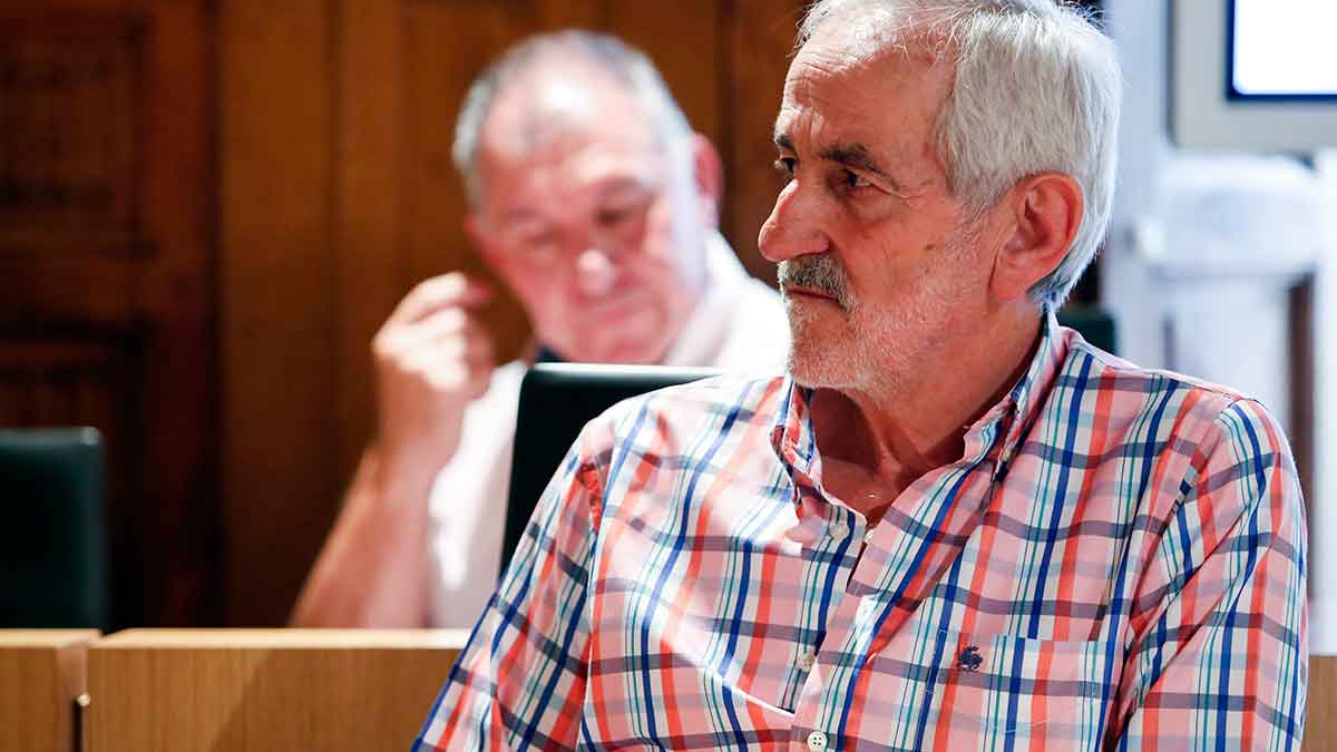 Matías Llorente, diputado de UPL, durante el último pleno. | CAMPILLO (ICAL)