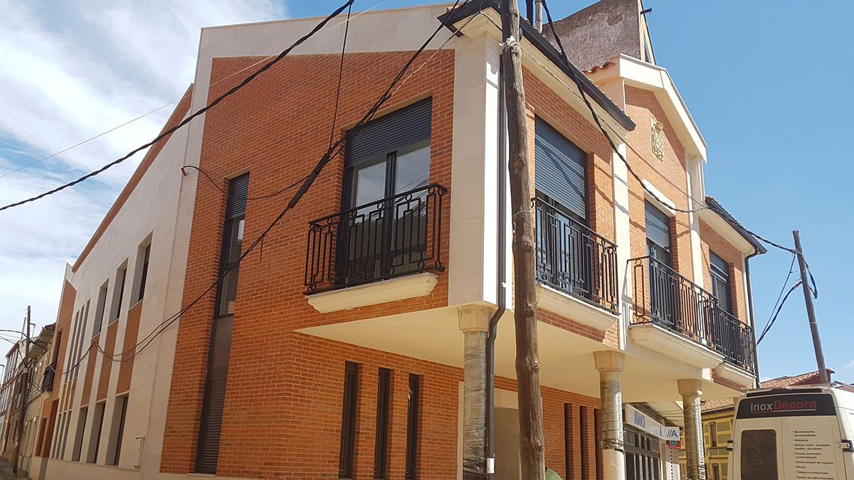 Fachada exterior del que será en poco tiempo el nuevo Ayuntamiento. | T.G.