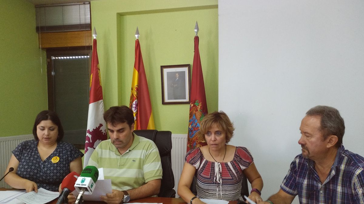 El tripartito pide la dimisión del PP por su mala gestión. | M.I.