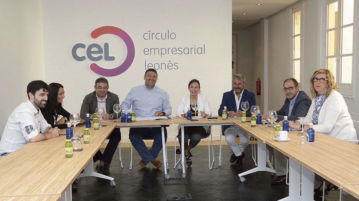 El CEL se reunió este miércoles con representantes de Ciudadanos. | MAURICIO PEÑA
