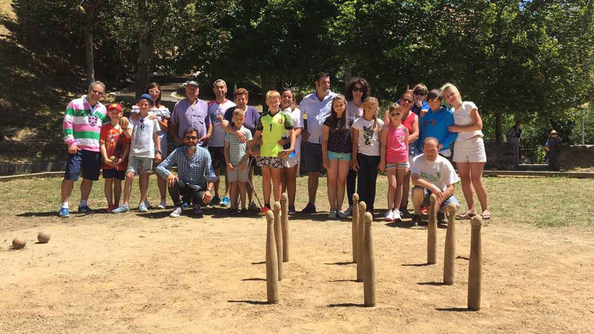 El programa incluida múltiples actividades, entre ellas, el tradicional juego de bolos | L.N.C.