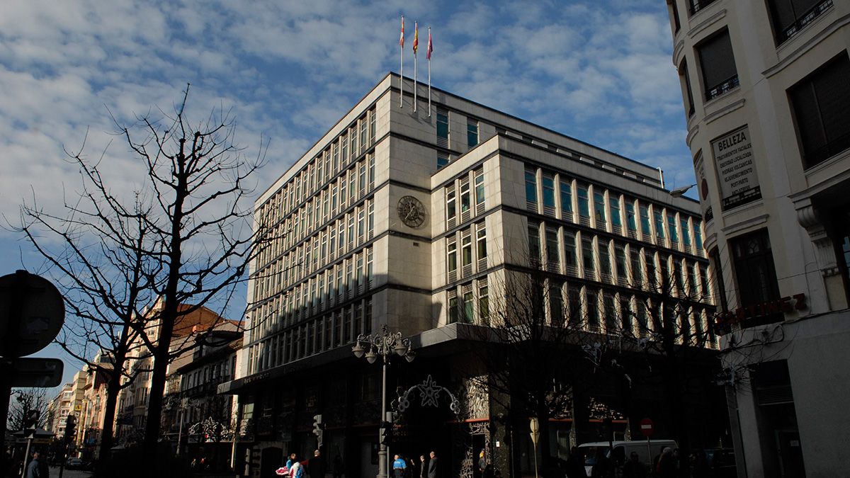 Fachada del Ayuntamiento de León. | MAURICIO PEÑA