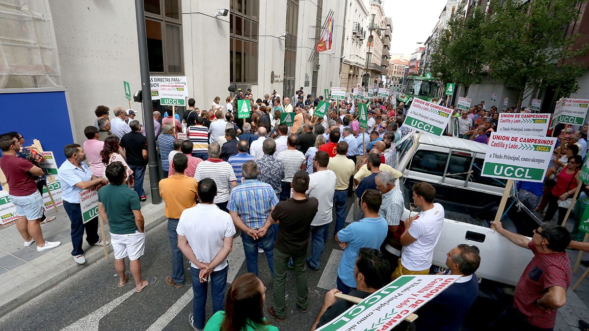 agricultores-protesta-08082017.jpg agricultores-protesta-08082017.jpg