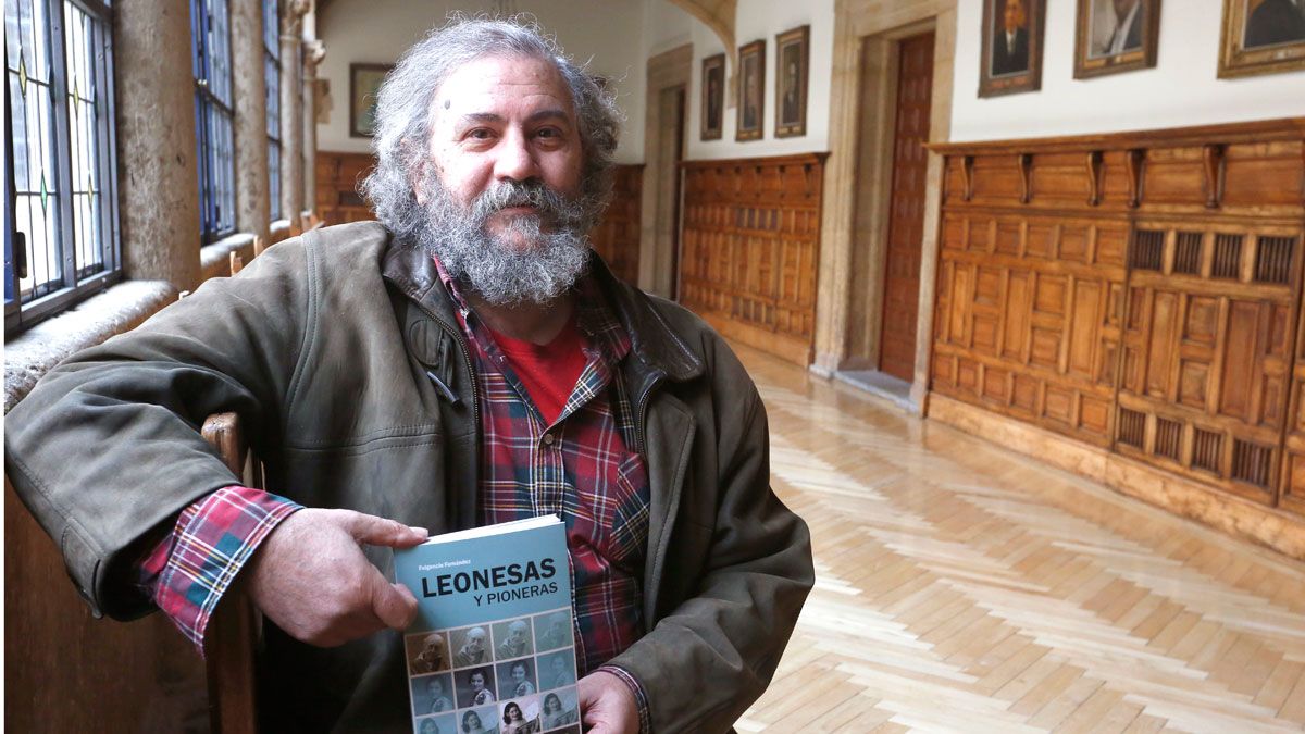 El periodista de La Nueva Crónica, Fulgencio Fernández. El periodista de La Nueva Crónica, Fulgencio Fernández.