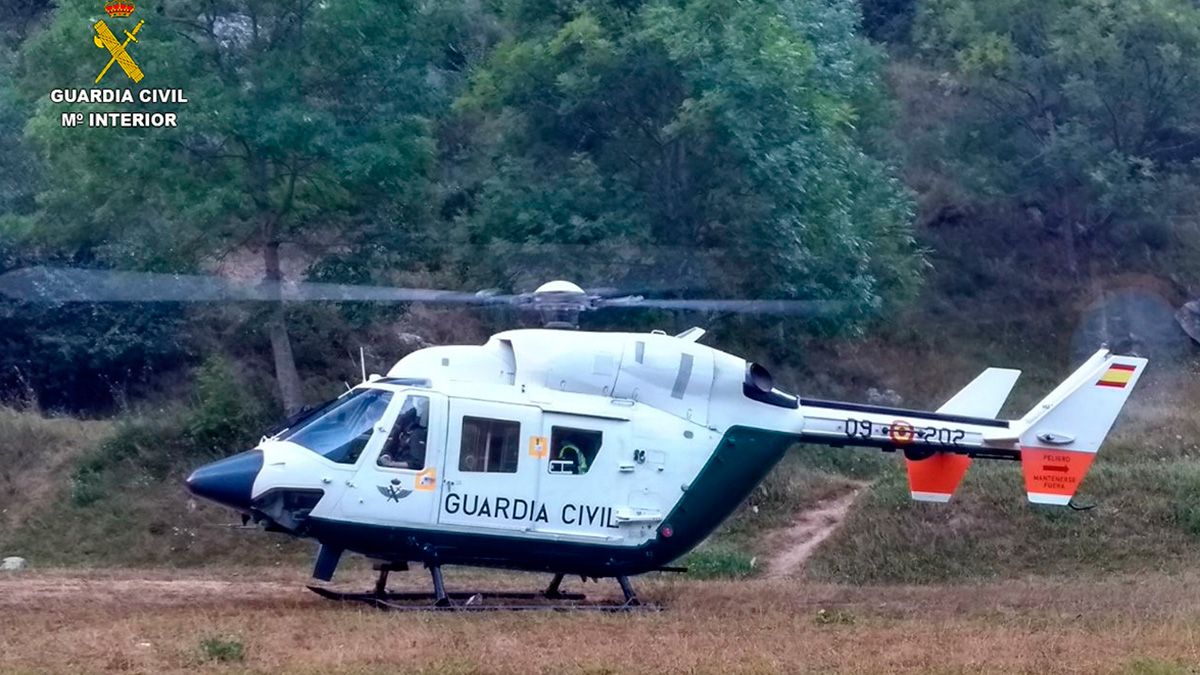 Imagen del helicóptero que acudió al rescate.