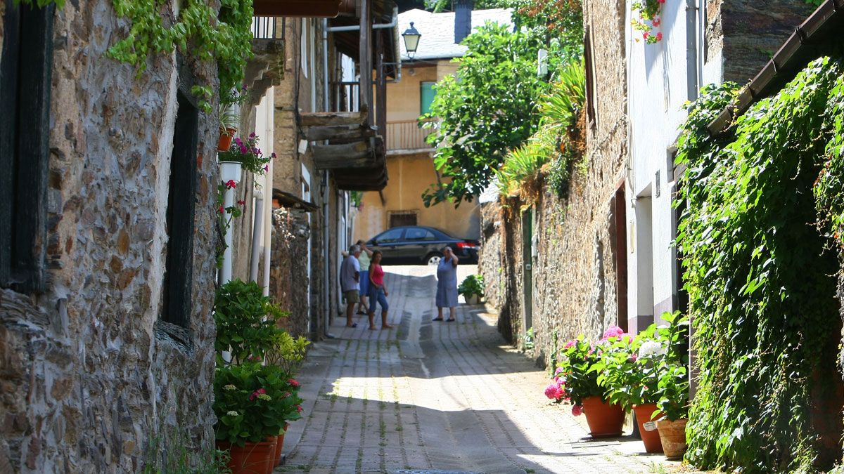 El pueblo de Villar de los Barrios, perteneciente al municipio de Ponferrada. | C. SÁNCHEZ (ICAL)