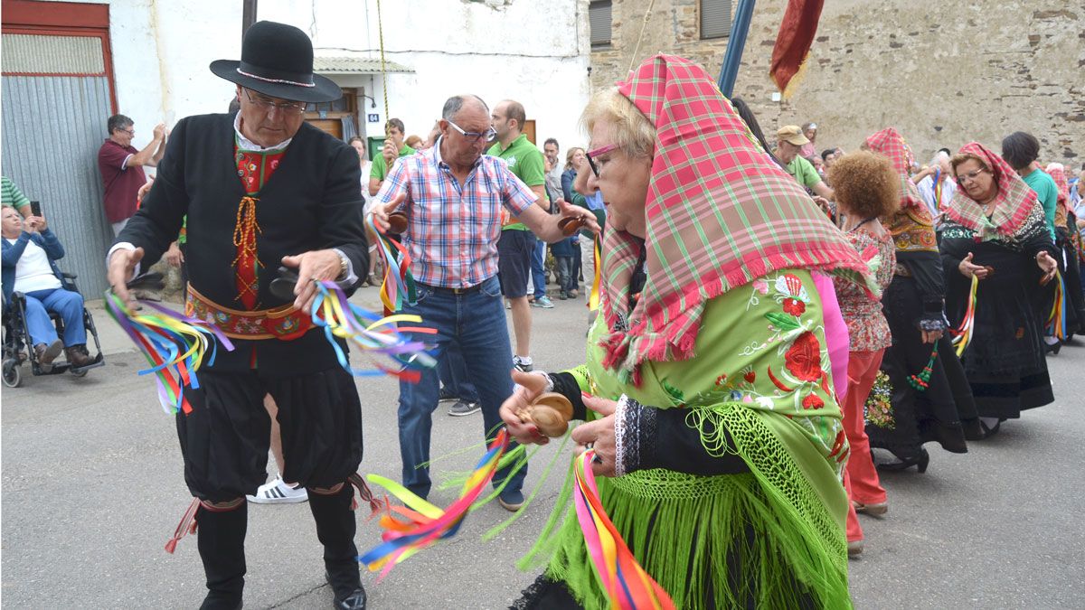 La música y los bailes regionales acompañaron a esta festividad. | P.F. La música y los bailes regionales acompañaron a esta festividad. | P.F.