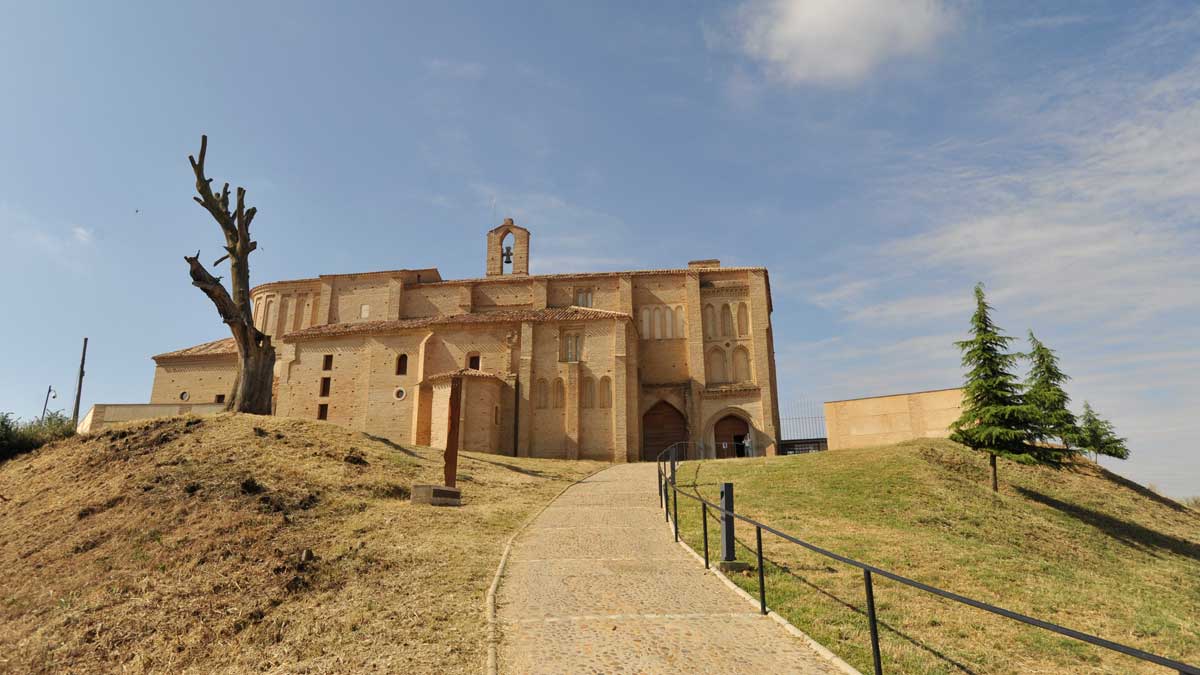 El Santuario de la Peregrina, uno de los atractivos monumentales de Sahagún, en una imagen de archivo. | DANIEL MARTÍN