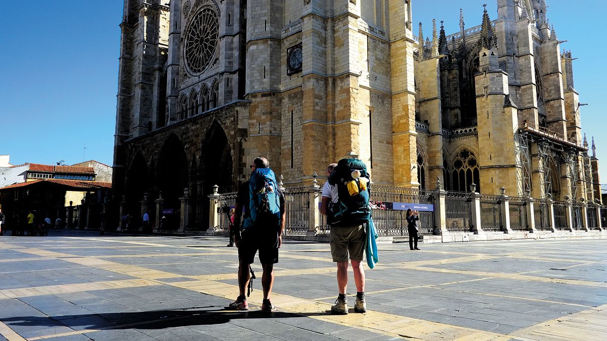 León recibió en julio a 159.506 viajeros españoles y extranjeros, según datos del último boletín de coyuntura turística de la Junta. | DANIEL MARTÍN