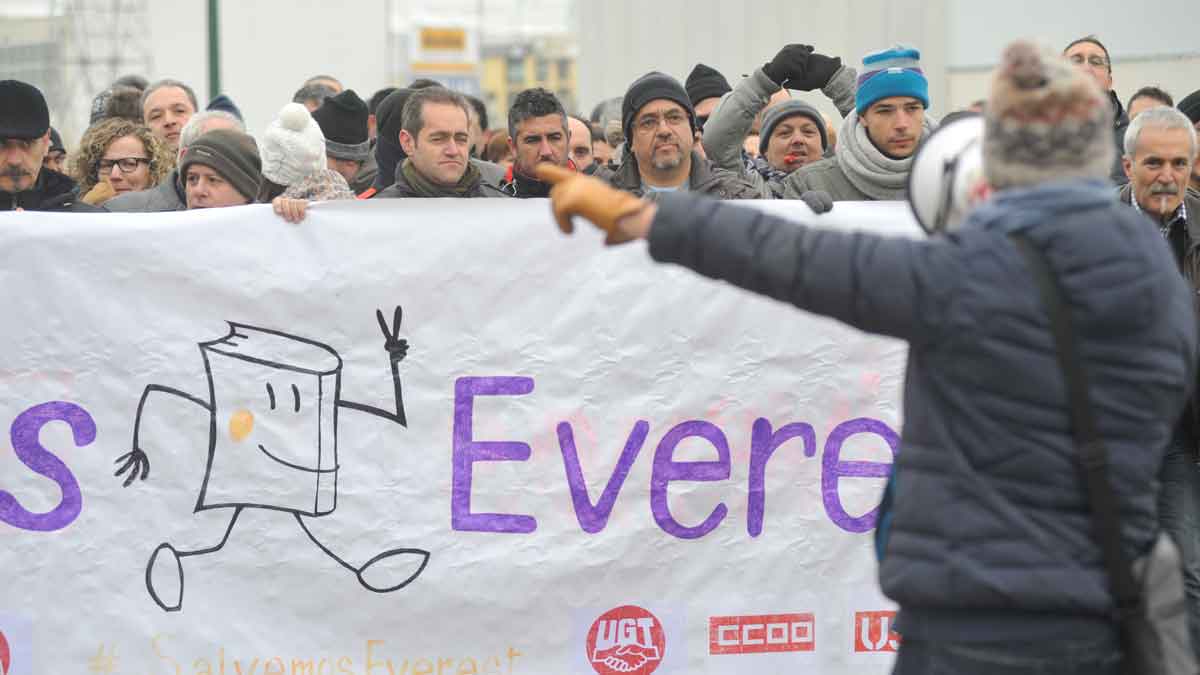 Se agrava el conflicto laboral de Everest | Daniel Martín