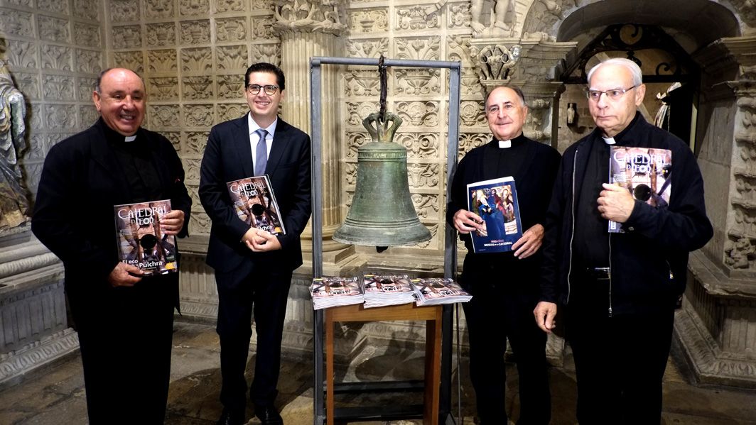 Imagen de la presentación del tercer número de la revista Catedral de León. | DANIEL MARTÍN