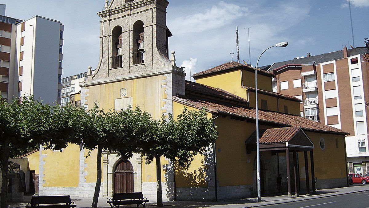 Santa Ana cuenta, según el Ayuntamiento, con "un nivel de equipamientos razonable, por encima incluso de los promedios de la ciudad". | DANIEL MARTÍN