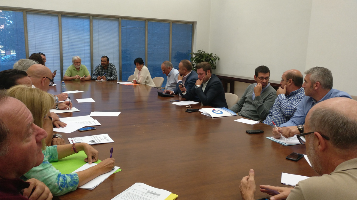 Reunión de la Mesa de la Energía en la tarde de este lunes en Ponferrada. | M.I.G.