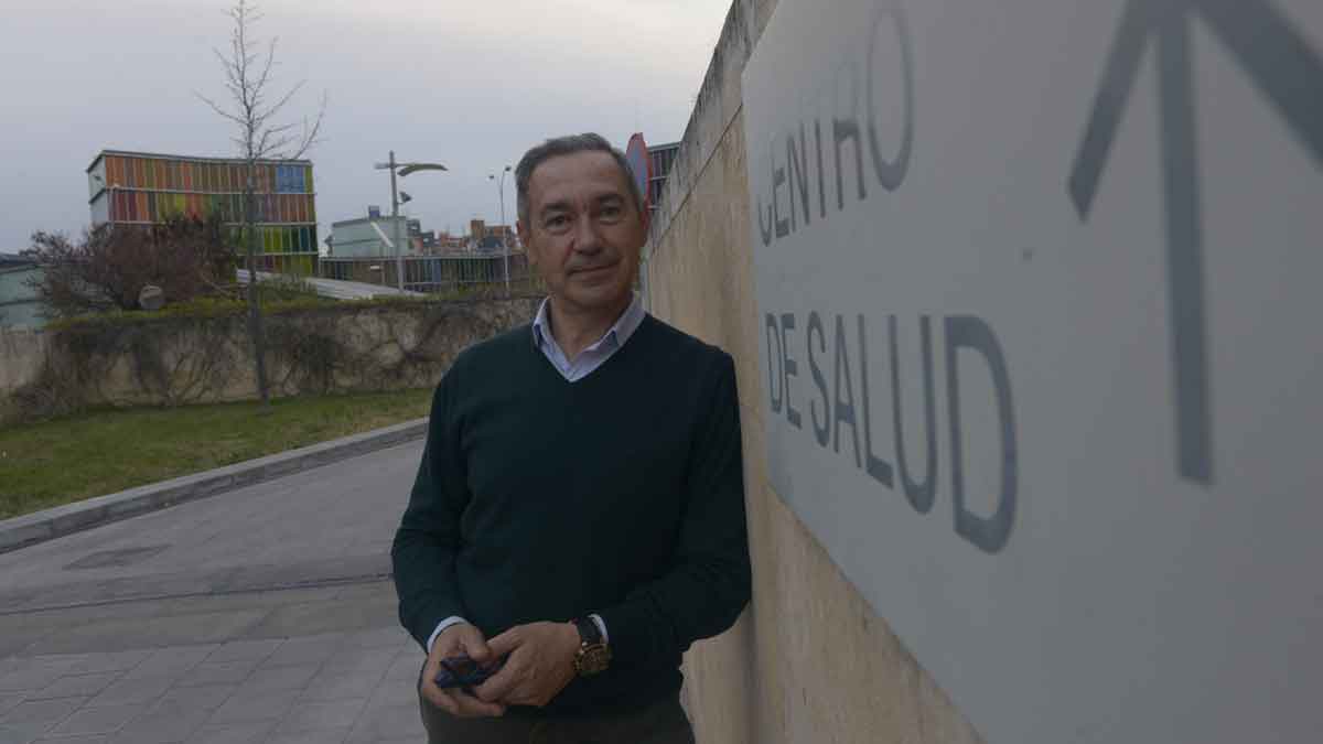 El presidente de AECCLeón, Serafín de Abajo. | MAURICIO PEÑA