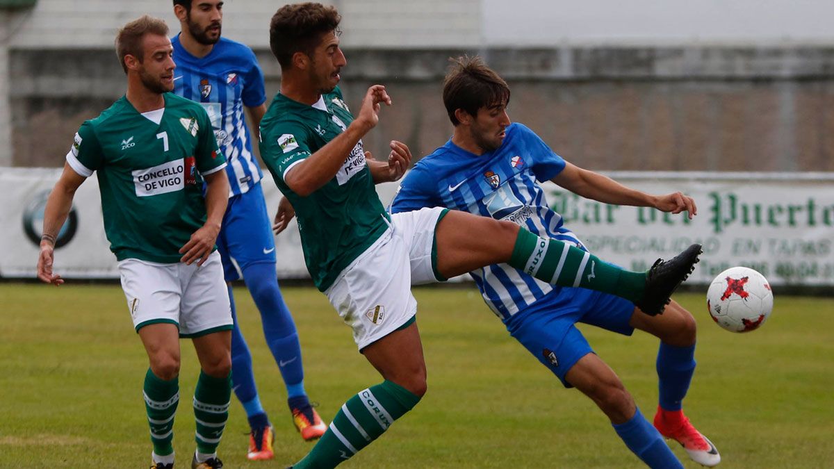 Imagen del partido entre Coruxo y Ponferradina. | FARO DE VIGO