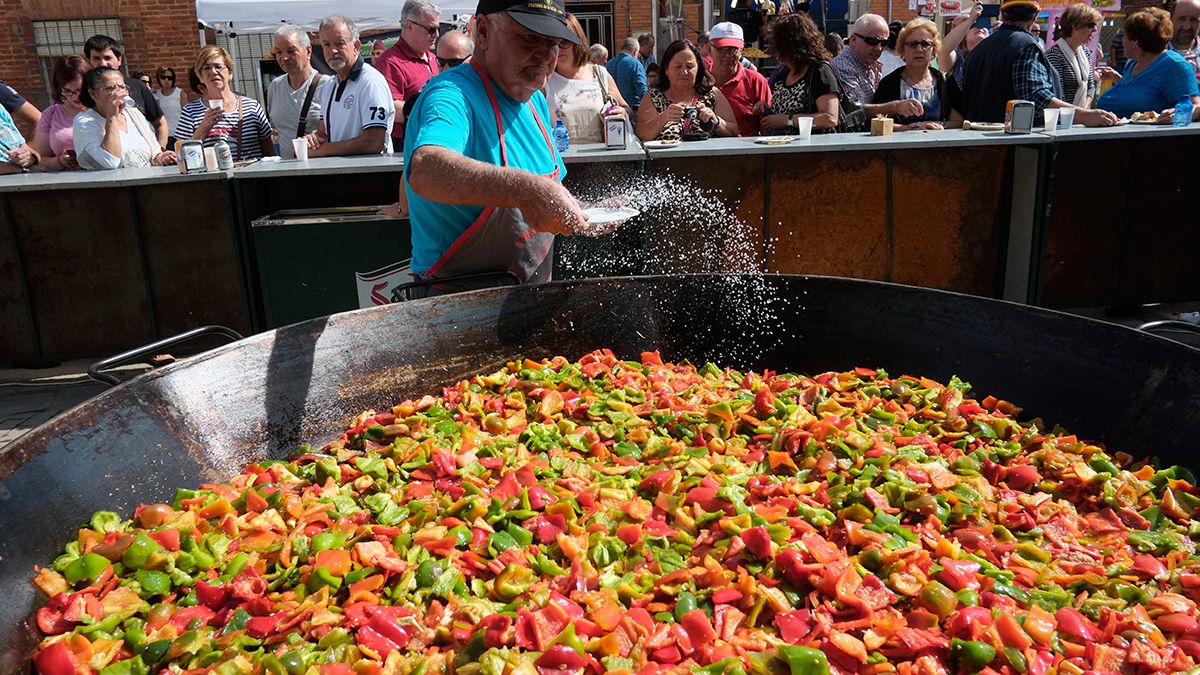 La gran pimentada será el domingo a partir de las 13.00 horas. | DANIEL MARTÍN La gran pimentada será el domingo a partir de las 13.00 horas. | DANIEL MARTÍN