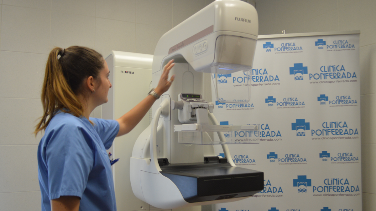 El nuevo mamógrafo permite recoger imágenes en tres dimensiones. | M.I.