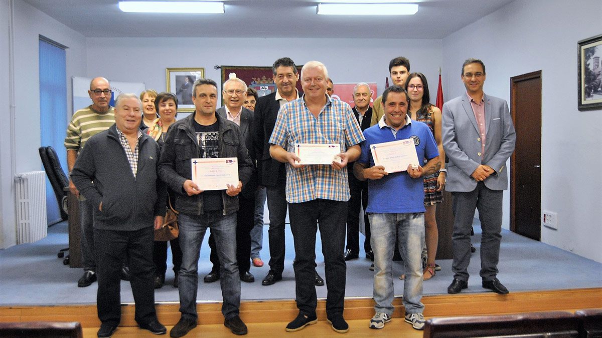 Donantes de Sangre reconoció la solidaridad de tres vecinos de la comarca de Sahagún.  | L.N.C.