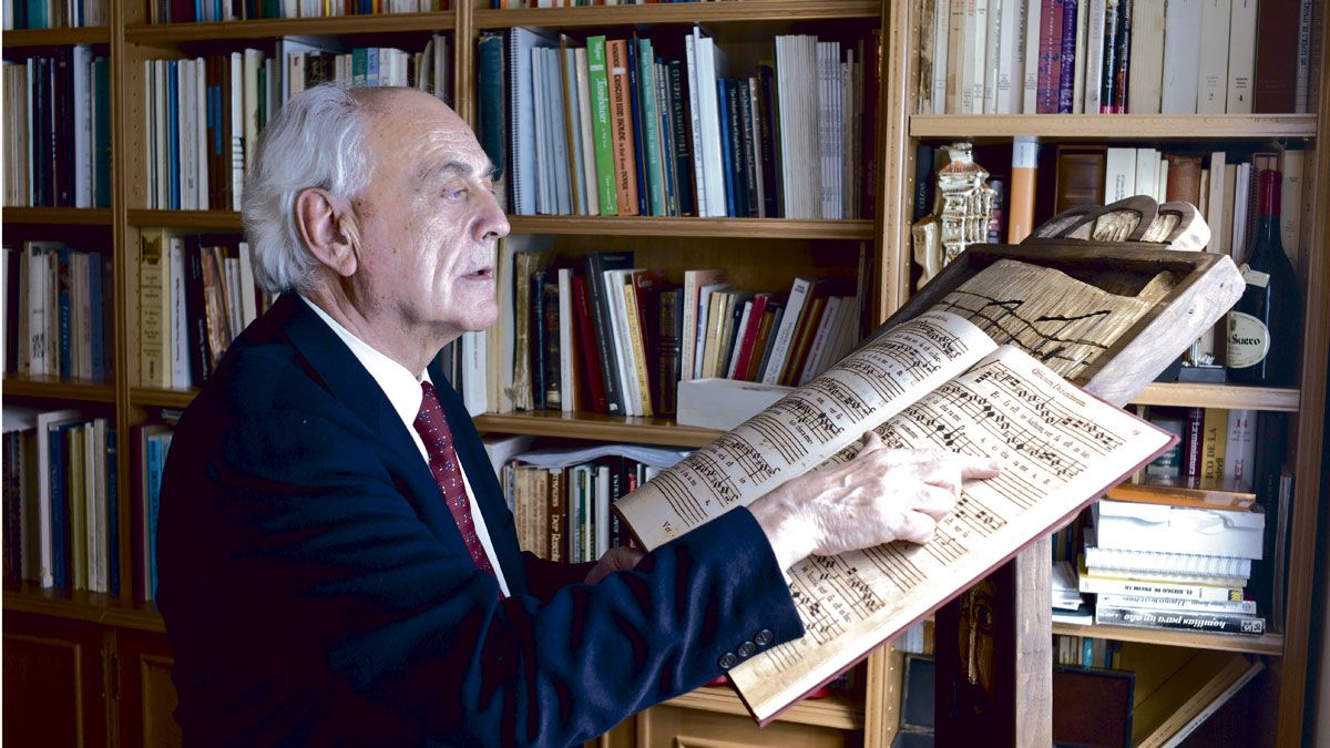 Samuel Rubio, organista titular de la Catedral de León. | JUAN LUIS GARCÍA Samuel Rubio, organista titular de la Catedral de León. | JUAN LUIS GARCÍA