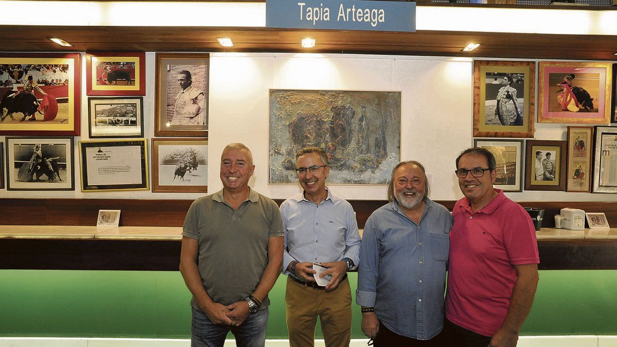 Javier Gómez, Pedro Tapia, Juan Carlos Uriarte y Pablo Martínez, este miércoles en el Camarote Madrid. | DANIEL MARTÍN