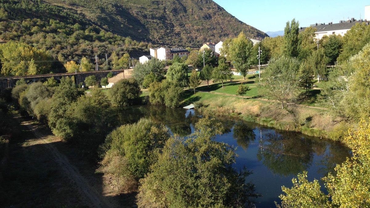 La zona verde aledaña al río será una de las afectadas por la medida. | M.I.