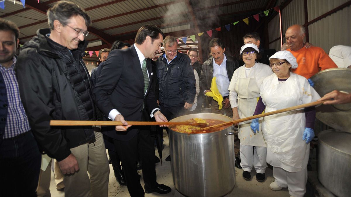 Un momento de la feria del año pasado, también celebrada en el aeródromo de Chozas. | DANIEL MARTÍN