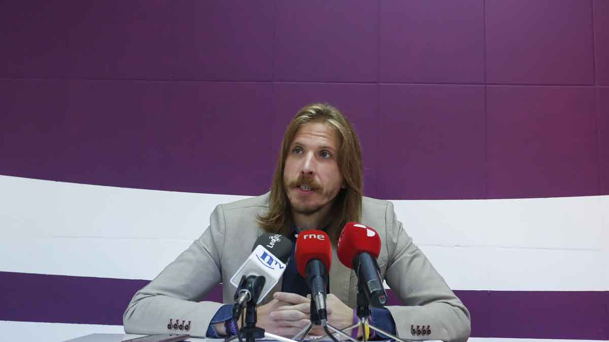 El procurador de Podemos por León, Pablo Fernández. | CARLOS S. CAMPILLO (ICAL)