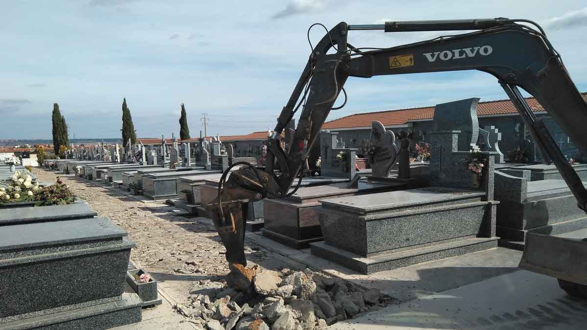 Las obras se han finalizado en el cementerio de San Andrés del Rabanedo. | L.N.C.