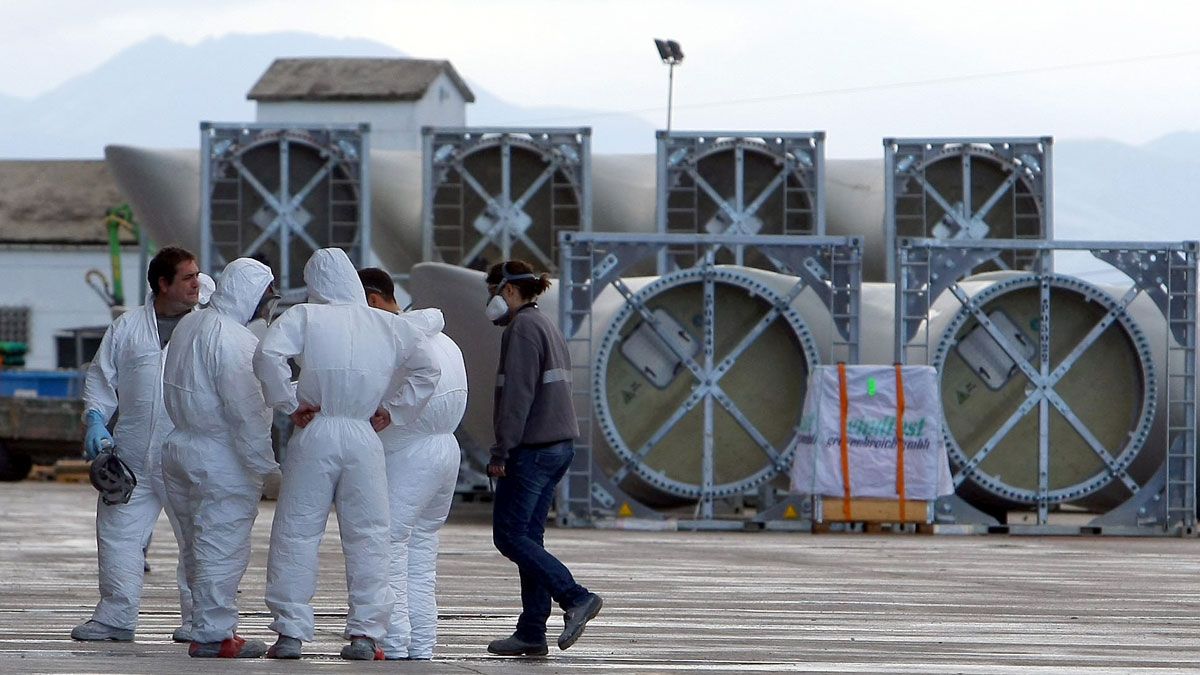 Trabajadores de LM en la fábrica de Santo Tomás de las Ollas. | C. Sánchez (Ical)