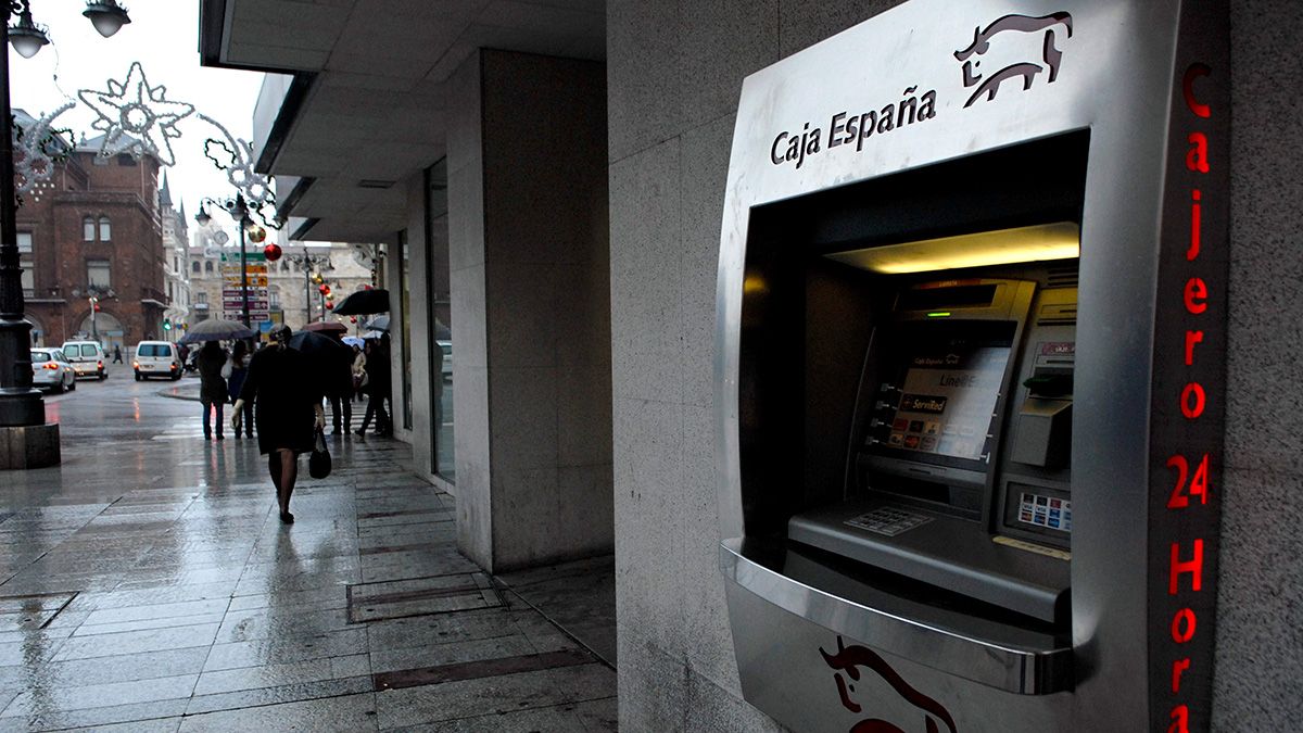 La filial España-Duero se fusionará con Unicaja Banco. | MAURICIO PEÑA