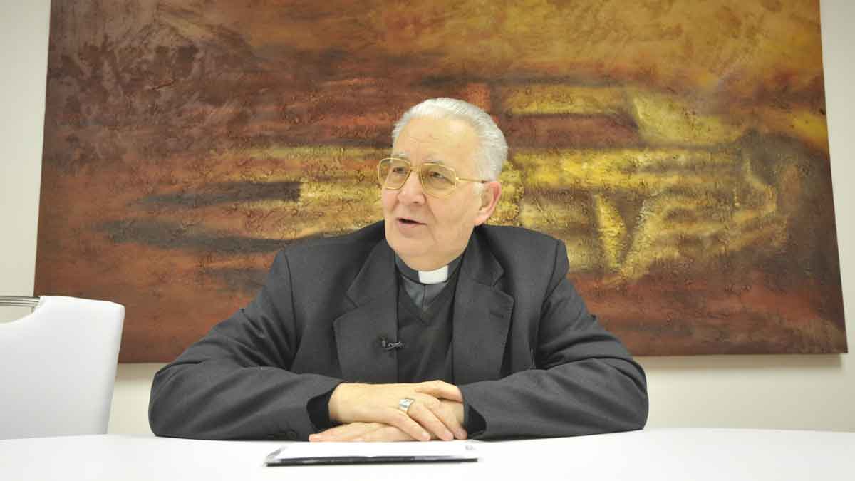 El obispo de León, Julián López, presidirá este encuentro. | DANIEL MARTÍN
