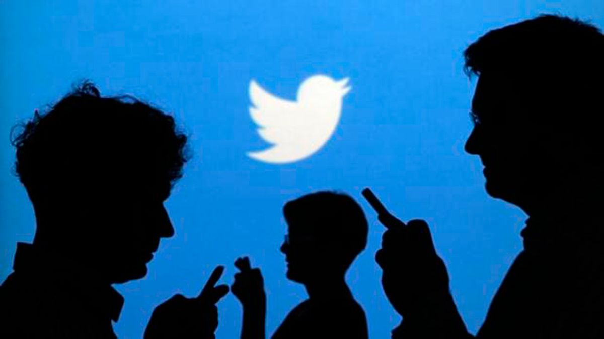 Twitter ha pasado de permitir escribir mensajes de 140 caracteres a 280. | ABC.ES
