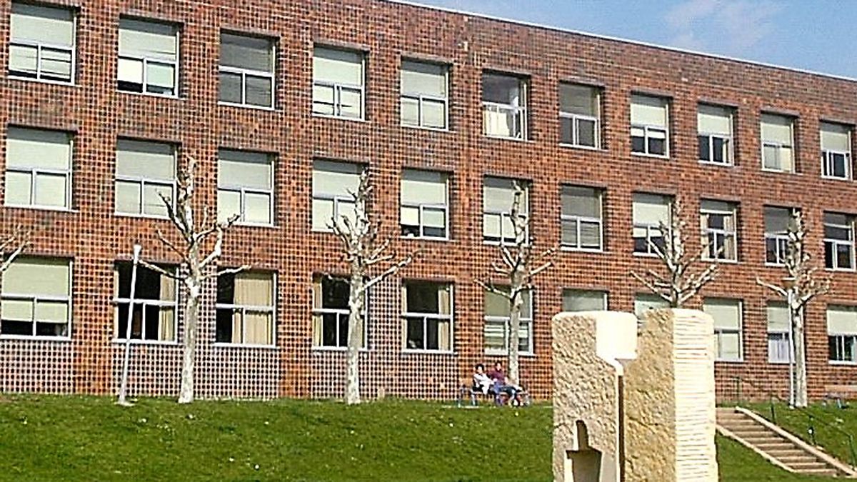 Facultad de Filosofía y Letras. | L.N.C.