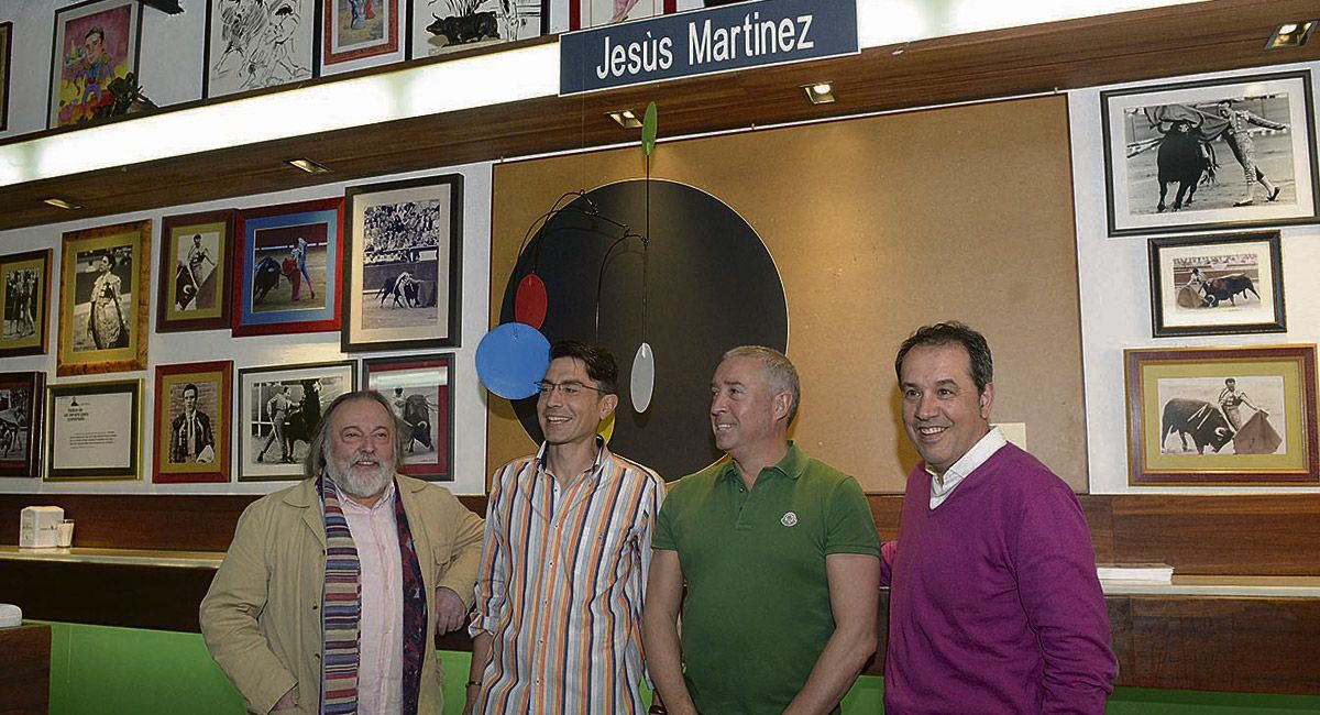 Juan Carlos Uriarte, Jesús Martínez, Javier Gómez y Pablo Martínez, ayer en el Camarote Madrid.| MAURICIO PEÑA
