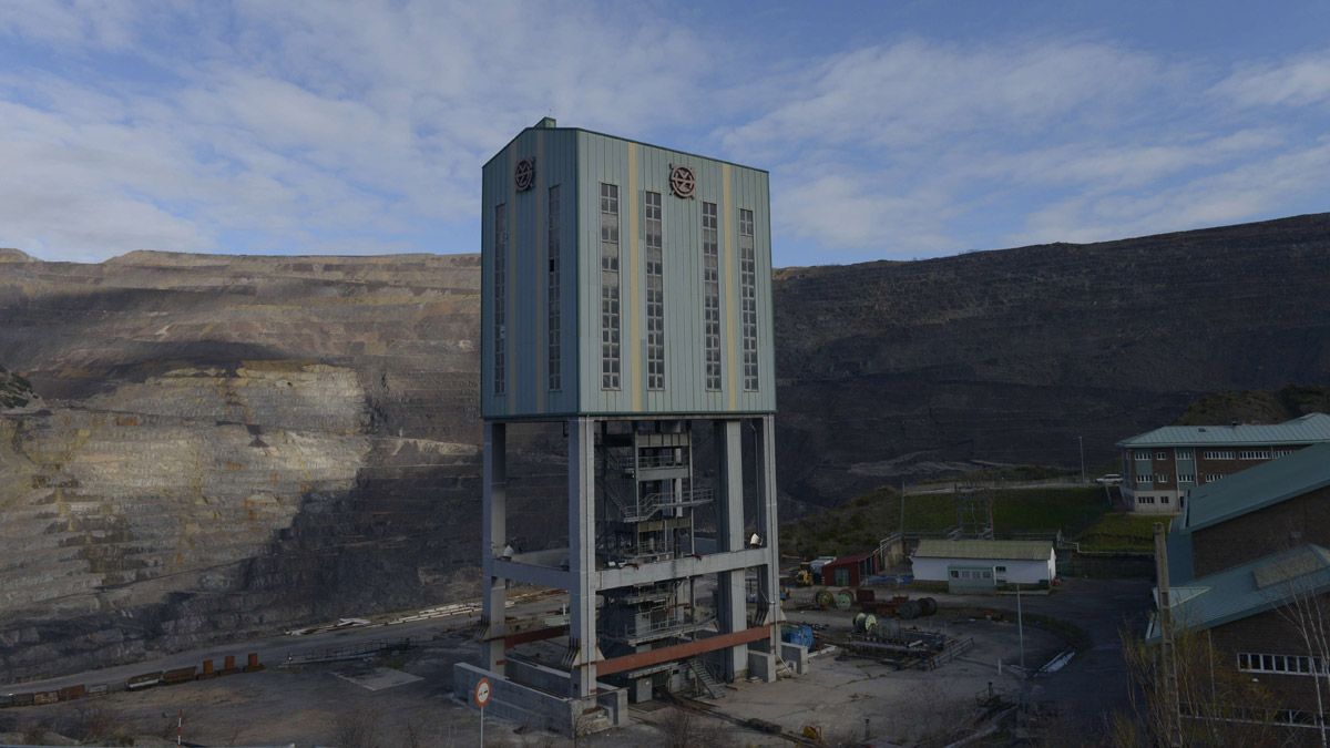 Instalaciones de la Hullera Vasco Leonesa. | MAURICIO PEÑA