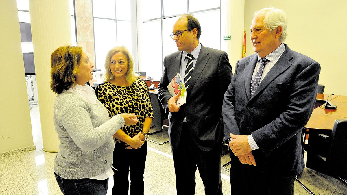 María del Carmen Naveira, Aurora Baza, Carlos Raúl de Pablos y Guillermo García. | DANIEL MARTÍN