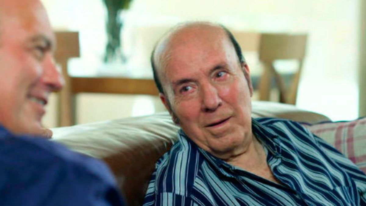 Chiquito de la Calzada en su última aparición en televisión, junto a Bertín Osborne. Chiquito de la Calzada en su última aparición en televisión, junto a Bertín Osborne.