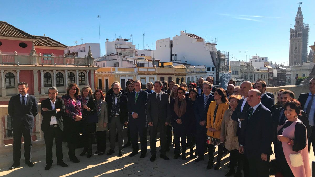 Participantes en la asamblea de la Red de Ciudades AVE. | L.N.C.