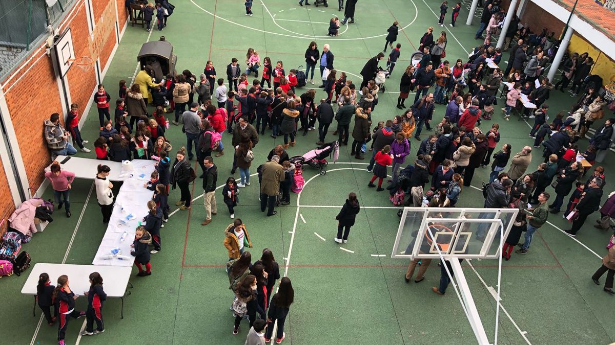Cerca de 200 personas participaron en el magosto. | L.N.C.