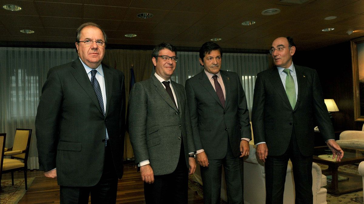 Reunión entre el ministro de Energía y los presidentes de Castilla y León, Asturias y el director de Iberdrola en Madrid.| JCYL