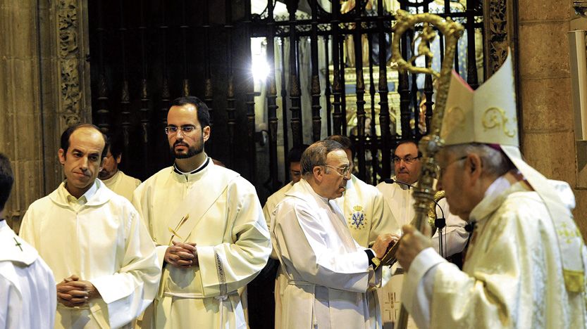 El obispo de León dirigió la ceremonia. | DANIEL MARTÍN