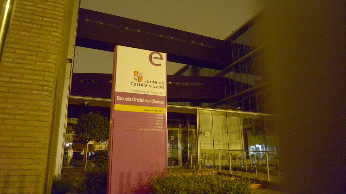 La Escuela Oficial de Idiomas (EOI) de la capital leonesa. | MAURICIO PEÑA La Escuela Oficial de Idiomas (EOI) de la capital leonesa. | MAURICIO PEÑA
