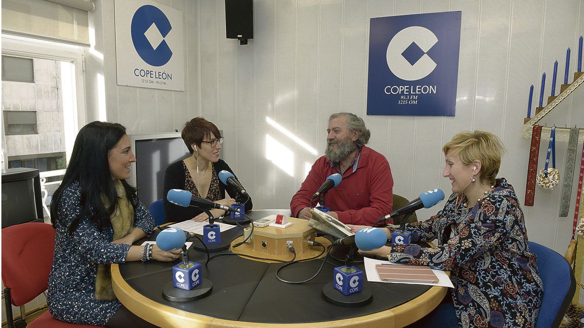 Fulgencio Fernández fue entrevistado este viernes en el programa ‘Entre nosotras’ de Cope León. | MAURICIO PEÑA Fulgencio Fernández fue entrevistado este viernes en el programa ‘Entre nosotras’ de Cope León. | MAURICIO PEÑA