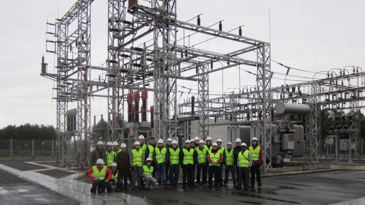 visita-don-bosco-a-subestacion-las-lomas.jpg