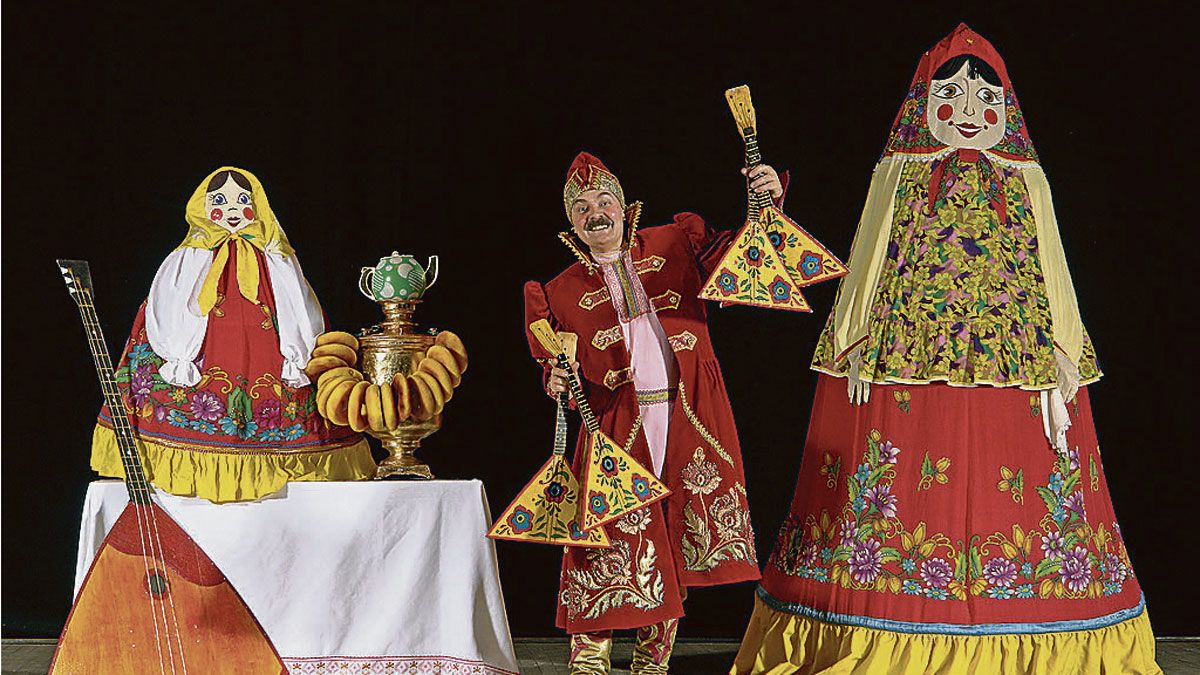 Bastrakov nos traslada con su número al folclore y a la cultura rusa.