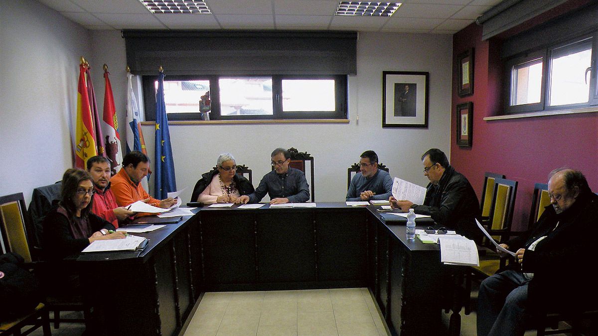 Imagen de archivo de un pleno en Matallana. | E.NIÑO